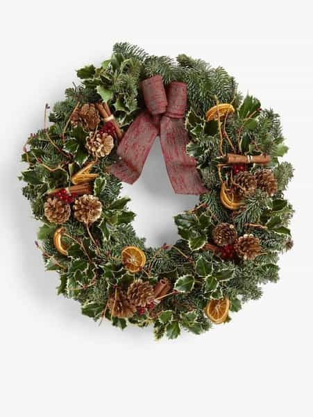 traditional christmas wreath